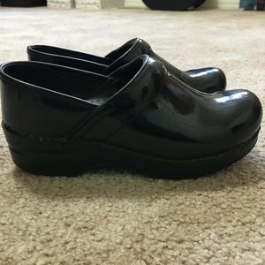 Professional Black Patent Dansko Clogs Size 37